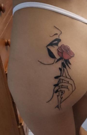 Flores tattoo 