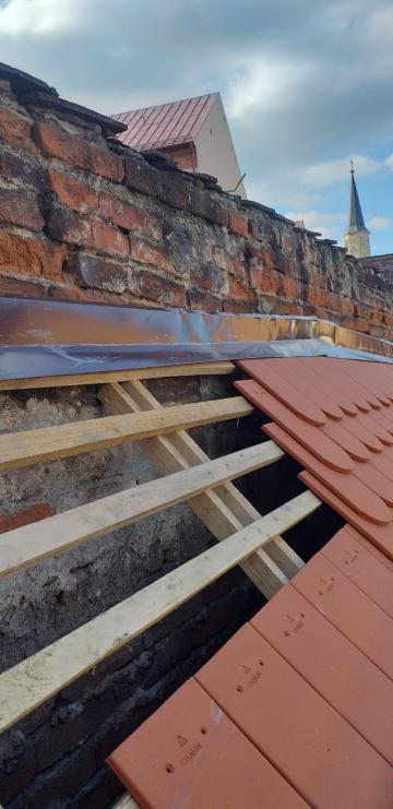 preturi acoperisuri, acoperisuri din tigla ceramica, realizare tigla ceramica