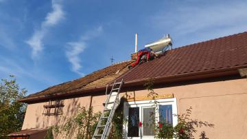 montaj acoperis tigle metalice, pret constructie acoperis, manopera acoperis