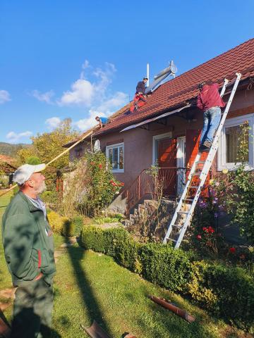 montaj acoperis tigle metalice, pret constructie acoperis, manopera acoperis