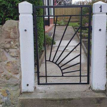 producator porti fier forjat, gard si poarta fier din teava patrata preturi, porti curti din fier forjat