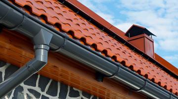 realizare pazie si sageac din lemn, montare pazie acoperis, montaj sageac acoperis