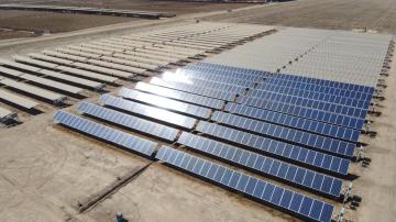 curatare panou fotovoltaic, spalarea panourilor fotovoltaice firma curatenie