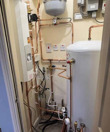 montare boiler electric, preturi montaj boiler electric, electrician montare electrocasnice