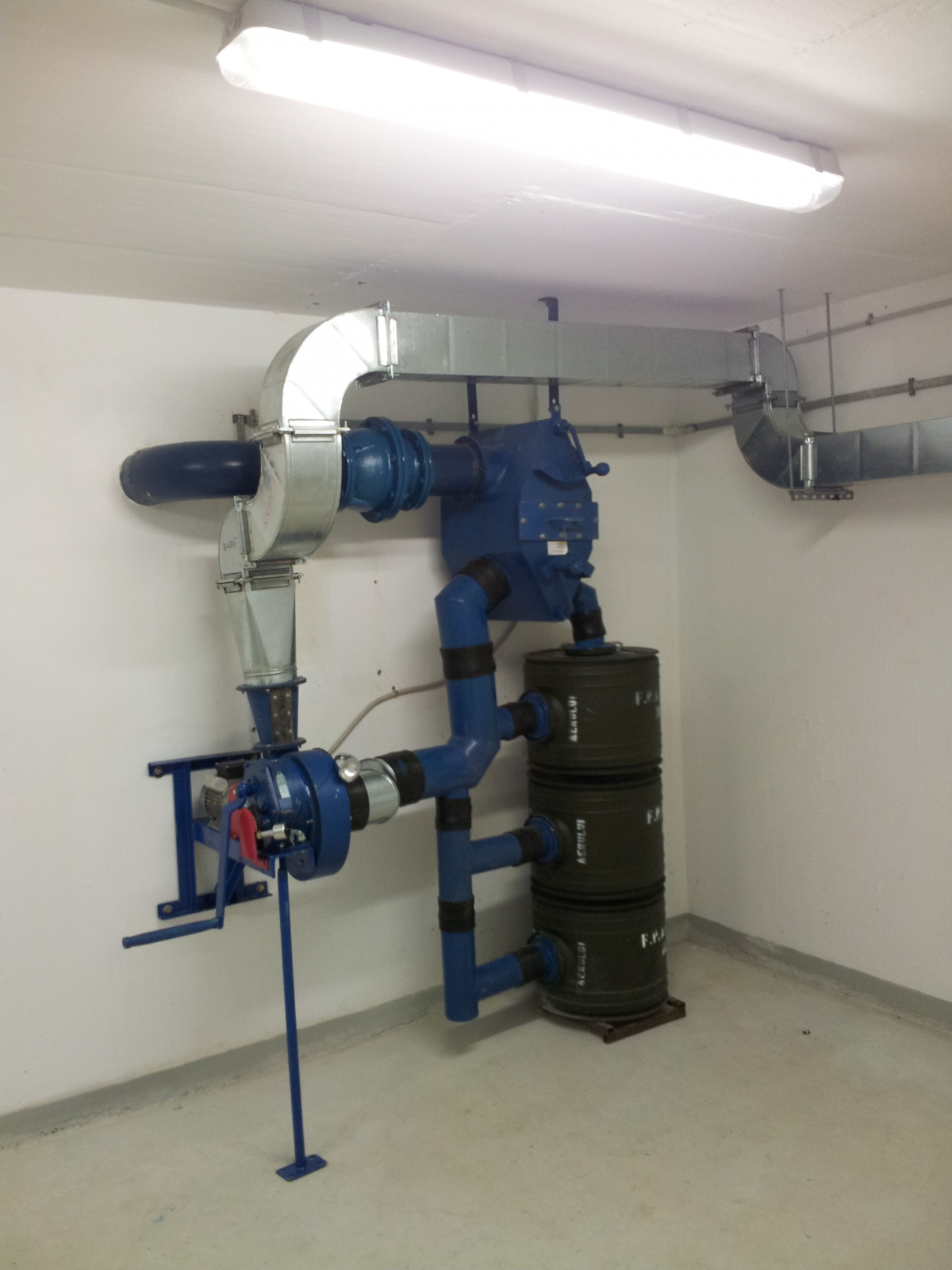 .:: E-VENT PRODCOM 2002 ::. ventilatoare, climatizare, centrale tratare aer, preturi centrale tratare aer, instalatii de filtroventilatie, IF 2/750, filtrare mecanica, filtrare chimica, perdele de aer, schimbatoare de caldura, unitati de climatizare, ventiloconvectoare, ventilatoare axiale Casals, Elektrovent, schimbatoare de caldura, unitati de climatizare, ventilatoare centgrifugale, preturi ventilatoare, oferte ventilatoare, firme vanzare ventilatoare, ventilatoare casnice, accesorii ventilatie, grile aerisire, tubulatura ventilatie, tubulatura preizolata, tubulatura din tabla zincata, tubulaturi flexibile, Instalatii filtroventilatie IFV-2/750, Instalatie filtroventilatie IFV-2/750, Instalatii de filtroventilatie, Instalatie de filtroventilatie, climatizare, ventilator, ventilatoare, ventilator axial, ventilatoare axiale, ventilator centrifugal, ventilatoare centrifugale, ventilatoare casnice, ventilator casnic, tubulatura ventilatie, tubulatura ventilator, IFV2/750, IFV, IFV 2/750, IFV 2 / 750, instalatie de filtroventilatie, ALA, adapost antiatomic, adapost de protectie civila, adapost ala, ifv 2, filtroventilatie, climatizare, ventilatie, tubulaturi, ventiloconvectoare, anemostate, plenumuri, grile, axiale, centrifugale, desfumare, suprapresiune, cilere, perdele de aer, ventilatoare rezistente la foc, ventilatie garaje, tubulatura tabla zincata, tubulatura rectangulara, unitati de tratare aer, tratare aer, centrale de tratare aer, centrale de ventilatie, centrale de climatizare, ventilatoare speciale, ventilatoare antiex, antiex, casals, rdj klima, elektrovent, fita teknik, Bucuresti, Romania, ventilator electro-manual, ventilator electromanual, supapa de suprapresiune, pt, PA, vs-00, adapost antiatomic,  adapost de protectie civila, protectie civila, ISU, autorizatie de functionare