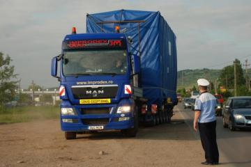 transport industria militara, transportul vehiculelor blindate, echipamentelor de aparare