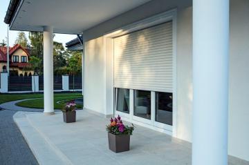 producator rulouri suprapuse vanzare, montaj rulouri suprapuse electrice exterior pret