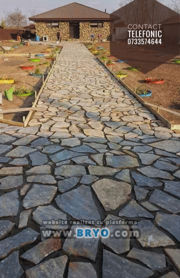 Piatra de munte ornamentala decorativă 100% naturala  si vine într-o gama variata de nuanțe si structuri pentru placat și pavat  Garduri/scări/Soclu/Alei /pietonale /de trafic greu/stalpi/Terase/Zidări/curți/interioare/ etc iar grosimea variază Vand si montez cu experienta în domeniu facem totul de la A la Z Calitate garantata Suntem o echipa cu vechime in domeniu si foarte multe ideei de design pentru detalii sunați la tel