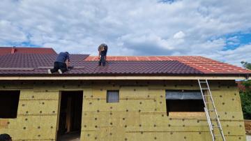 firma constructie casa din lemn, pret constructii case lemn, case economice lemn